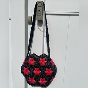 Vintage Blk & Red Star Print Straw Handbag Purse